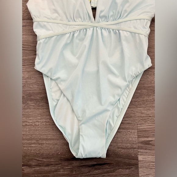 Bcbgmaxazria Size 6 Plunging V-Neckline Shirr One Piece Swimsuit Aqua Blue - Picture 3 of 15